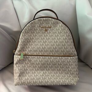 Michael Kors Valerie Backpack